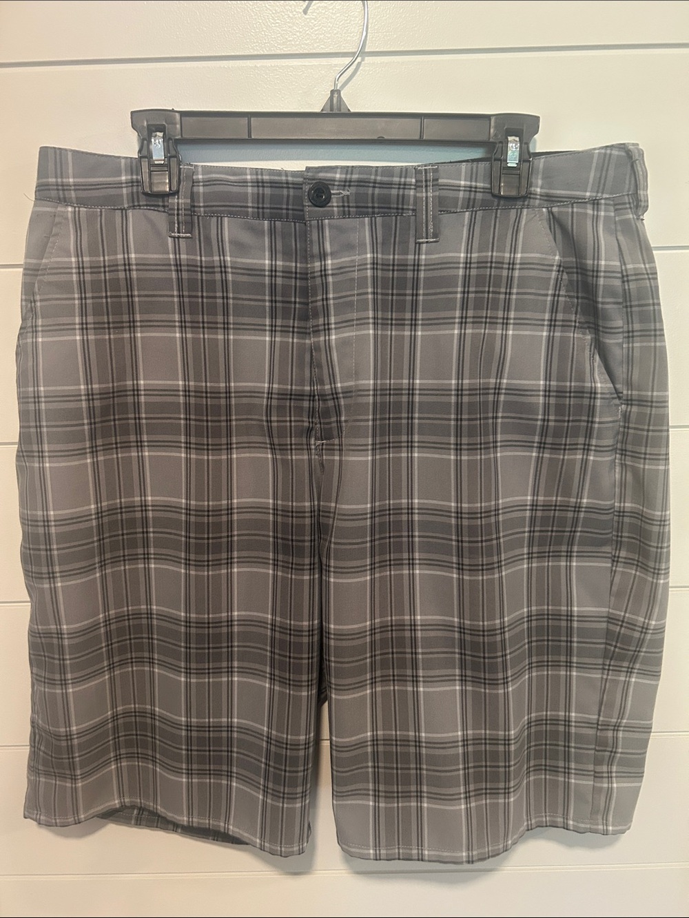 Travis Mathew Gray Plaid Flat-Front Performance Shorts